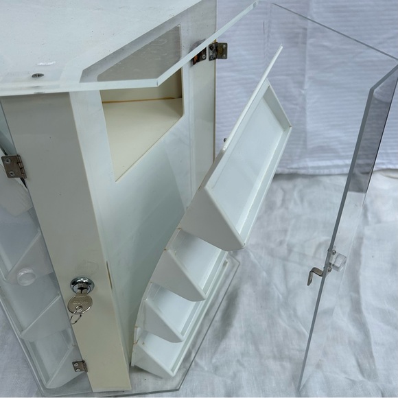 Vintage Rotating Kiddie Kraft Jewelry Counter Display Case Locked Craft Fair - Picture 6 of 12